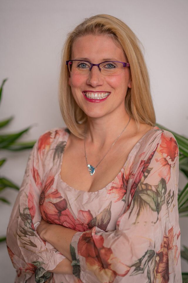 Frau Lucie Riegg